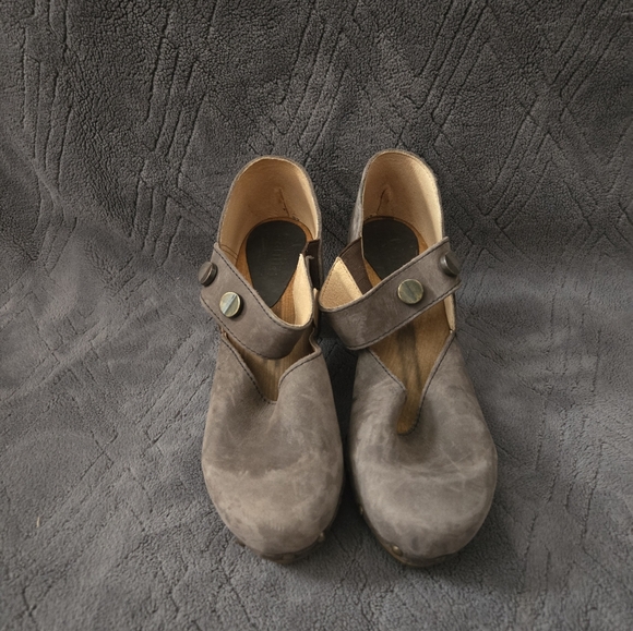 Sanita Leather Block Heel Clogs Womens Sz 6 EU 37 Sandals Shoes Heels Gray. - Picture 4 of 8